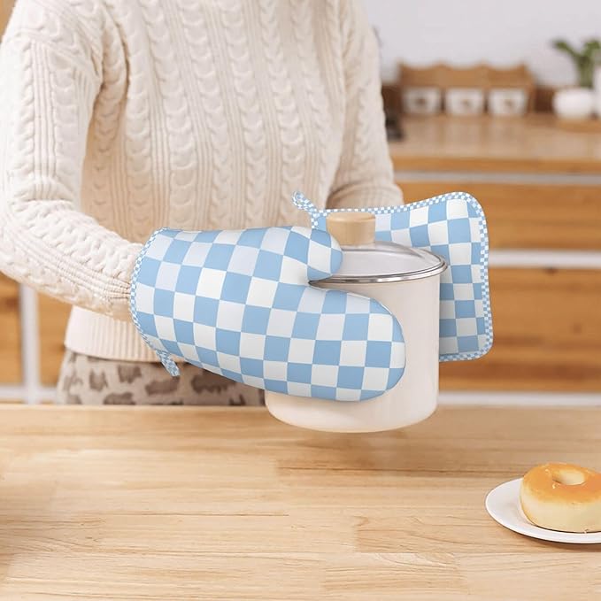 Oven Mitts and Pot Holders Set, Checkerboard Pattern Pastel Blue Silicone - Image 7