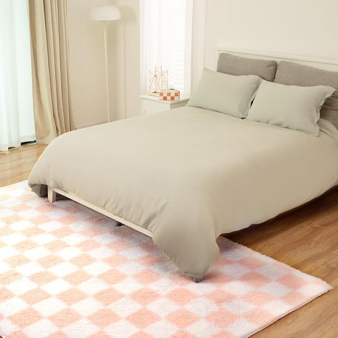 Super Soft Rug for Bedroom, 5x8 Ft Pink and White Area Rug Classic Checkered - Image 9