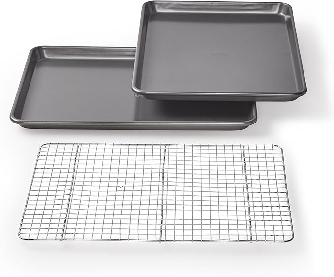Chicago Metallic Professional Non-Stick Cookie and Jelly-Roll Pan Set by ChicagoMetallic