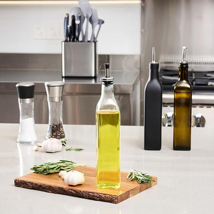 Restaurantware RW Base 16.9 Ounce Olive Oil Dispenser 1 Kitchen Oil Dispenser - Image 3