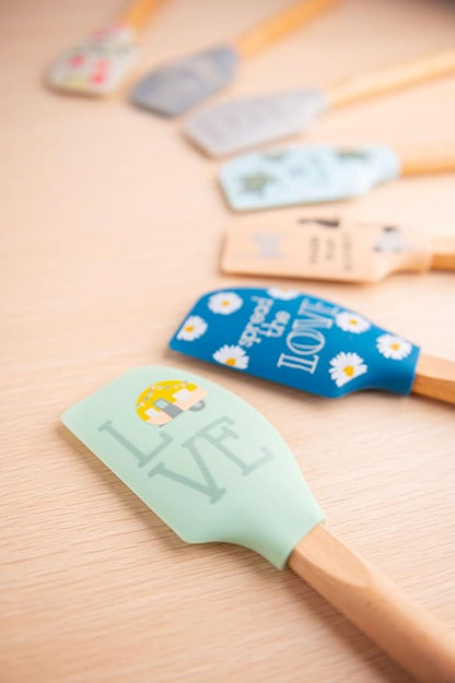 Karma, Silicone Spatula with Wood Handle Heat Resistant, cooking and Mixing - Image 3