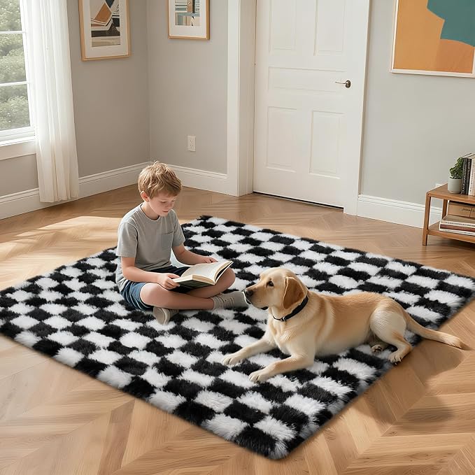 Checkered Rug for Bedroom, 2x4 Black and White Area Rugs, Classic Checkered - Image 4