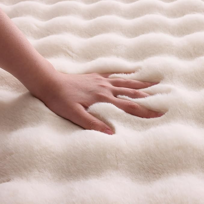 Creamy White Rabbit Plush Rug 5'x7', Fluffy Shaggy Area Rug - Image 5