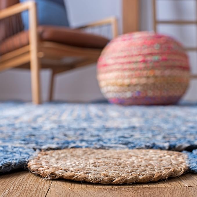 SAFAVIEH Area Rug 8x10 - Image 4