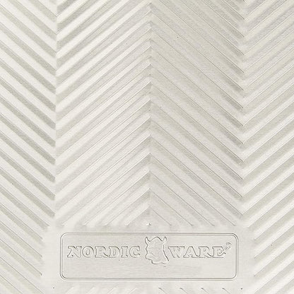 Nordic Ware Prism Baking Half and Quarter Sheet - Image 6