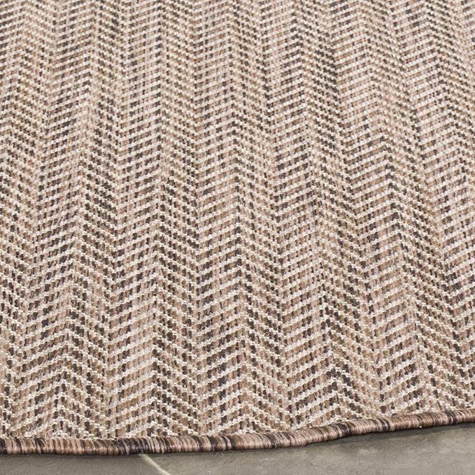SAFAVIEH Outdoor Round Rug 5'3" - Image 5