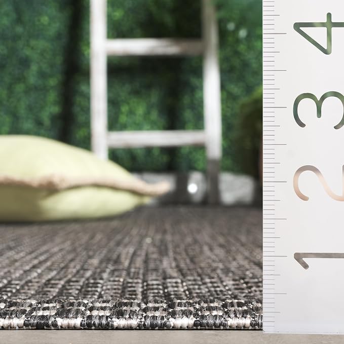 SAFAVIEH Courtyard Collection 2'3" x 20' Black/Beige CY8521 Indoor/ Outside - Image 5