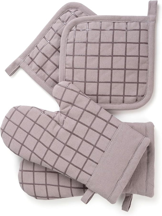 Oven Mitts and Pot Holders Set for Kitchen | 4 Pc Set| Heat Resistant Up to by Unknown