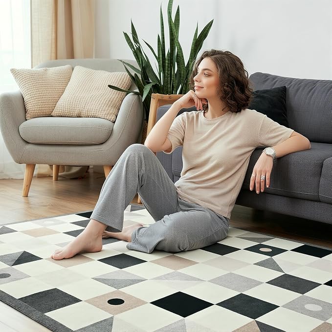 Terrug Grey and Beige Geometric Checkered Rug - Image 4