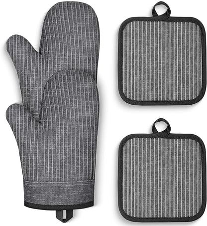 Oven Mitts and Pot Holders, Silicone Oven Gloves, 500 F Heat Resistant Oven by Unknown