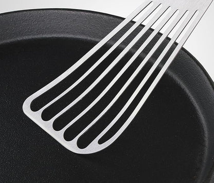 New Star Foodservice 43068 Wood Handle Fish Spatula, 6.5" Blade - Image 6