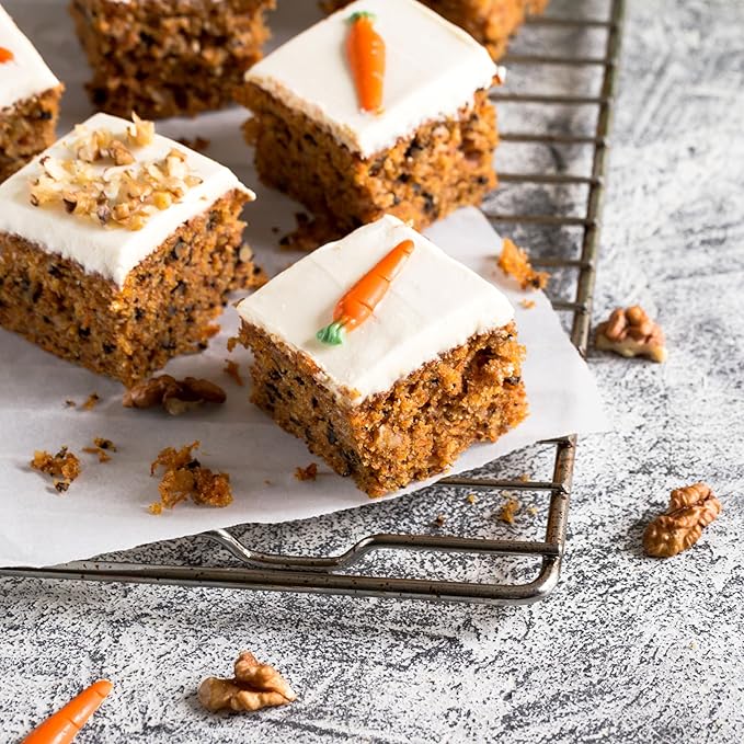 Yupik Raw California Walnuts, Halves & Pieces, 2.2 lb (35.2 oz), Kosher, Gluten-Free, Vegan, Unsalted, Unroasted, Source of Omegas, Healthy Snacks, Nut Topping, Ideal for Baking & Cooking