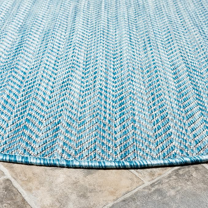 SAFAVIEH Outdoor Round Rug 7'10" - Image 4