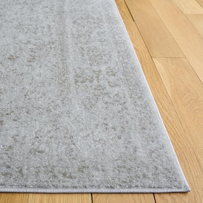 SAFAVIEH Runner Rug 2'6"x8' - Image 5