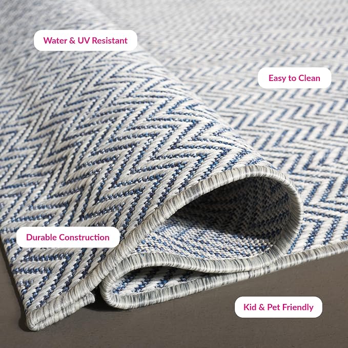SAFAVIEH Outdoor Area Rug 5'3"x7'7" - Image 9