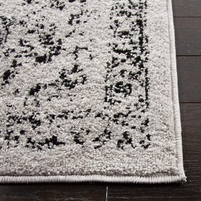 SAFAVIEH Area Rug 3x5 - Image 4
