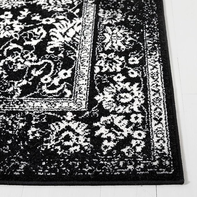 SAFAVIEH Area Rug 3x5 - Image 3