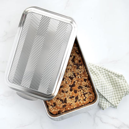 Nordic Ware 9x13 with Prism Metal Lid - Image 3