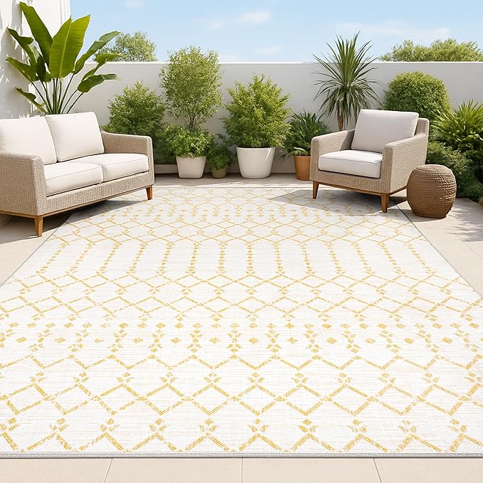 JONATHAN Y Moroccan Geometric Indoor Outdoor Area Rug 4X6 Cream/Yellow by JONATHANY
