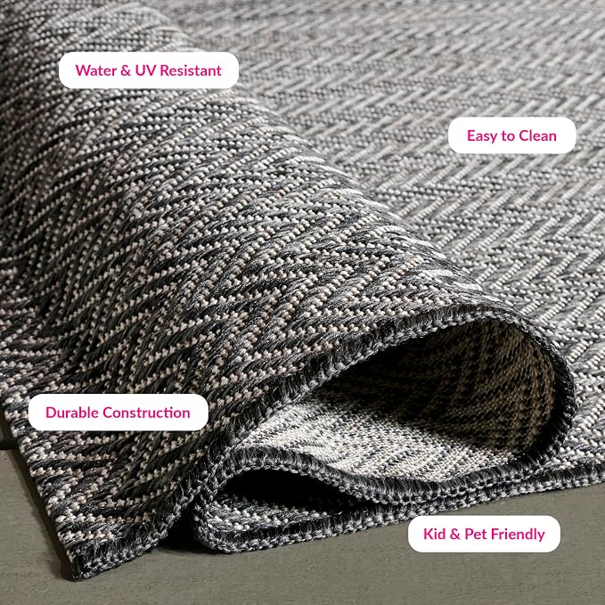 SAFAVIEH Outdoor Area Rug 5'3"x7'7" - Image 12