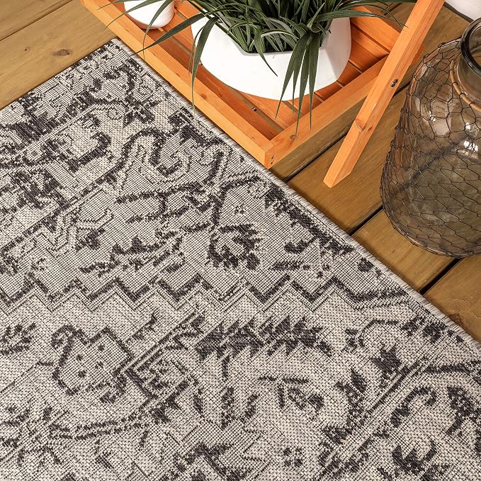 JONATHAN Y Boho Medallion Indoor Outdoor Round Area Rug 6 Ft Black/Gray - Image 8