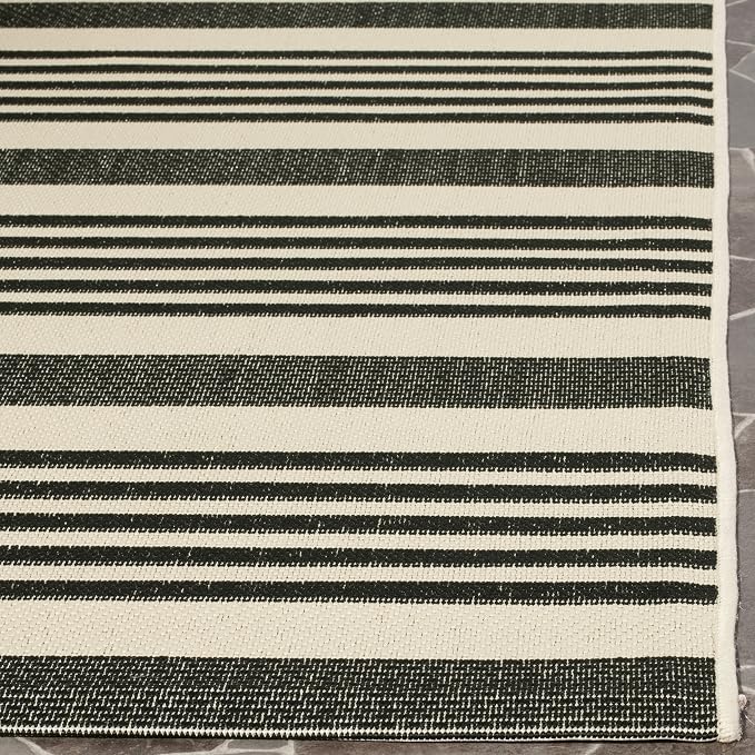 SAFAVIEH Courtyard Collection Runner Rug - Image 4