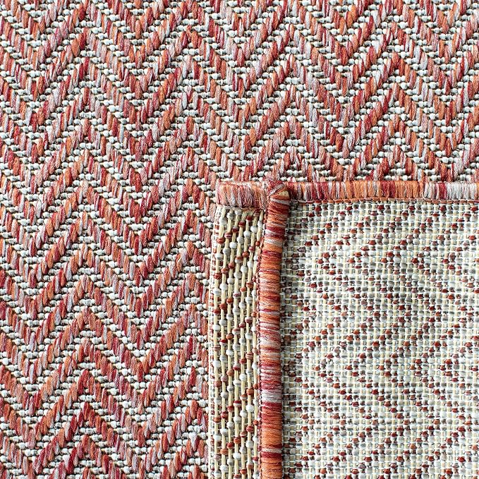 SAFAVIEH Outdoor Accent Rug 2'7"x5' - Image 6