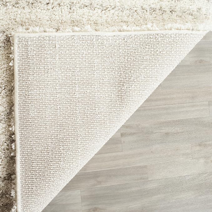 SAFAVIEH Arizona Shag Collection Area Rug by Unknown