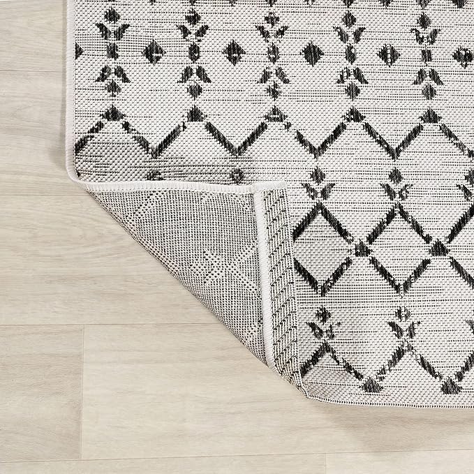 JONATHAN Y Moroccan Geometric Indoor Outdoor Round Area Rug 3 Ft Cream/Black - Image 4