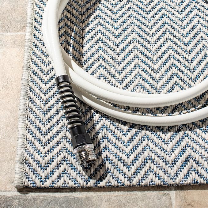 SAFAVIEH Outdoor Area Rug 9x12 - Image 5
