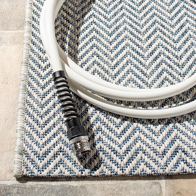 SAFAVIEH Outdoor Runner Rug 2'3"x18' - Image 3