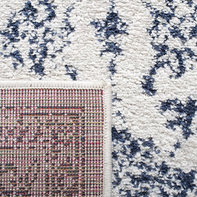 SAFAVIEH Area Rug 4x6 - Image 4