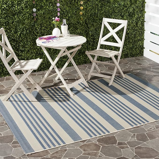 SAFAVIEH Courtyard Collection Area Rug by Unknown