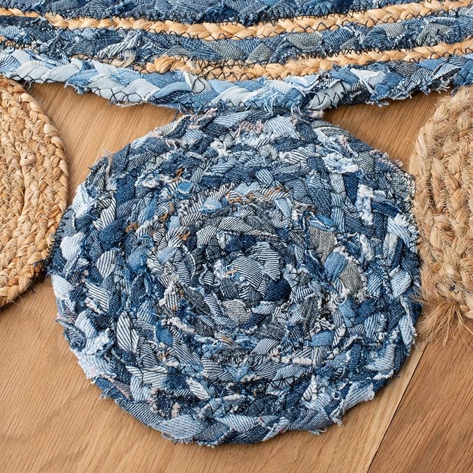 SAFAVIEH Cape Cod Collection Area Rug - Image 3
