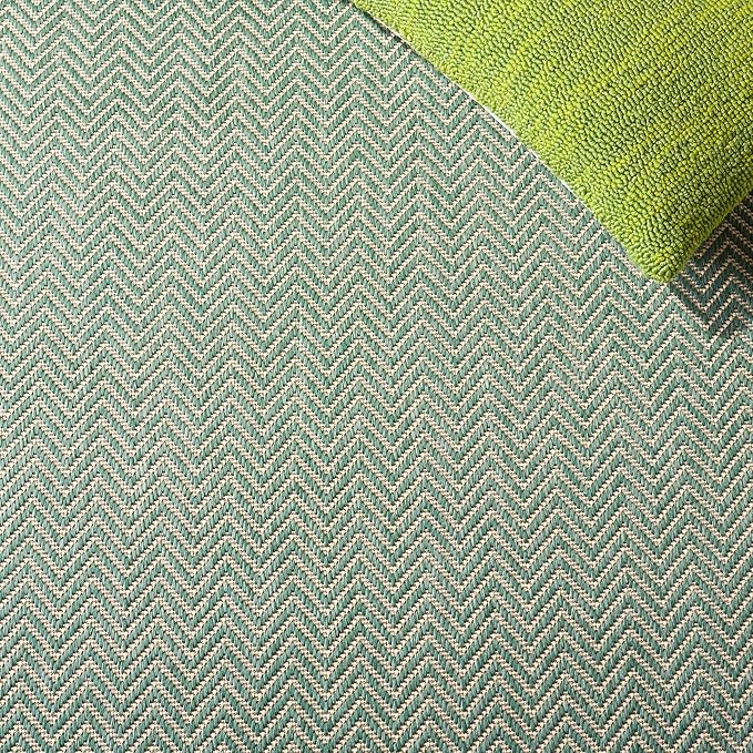 SAFAVIEH Outdoor Area Rug 9x12 - Image 6